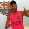 Neymar se apresentou na manhã desta terça-feira no Barcelona, seu clube na Espanha