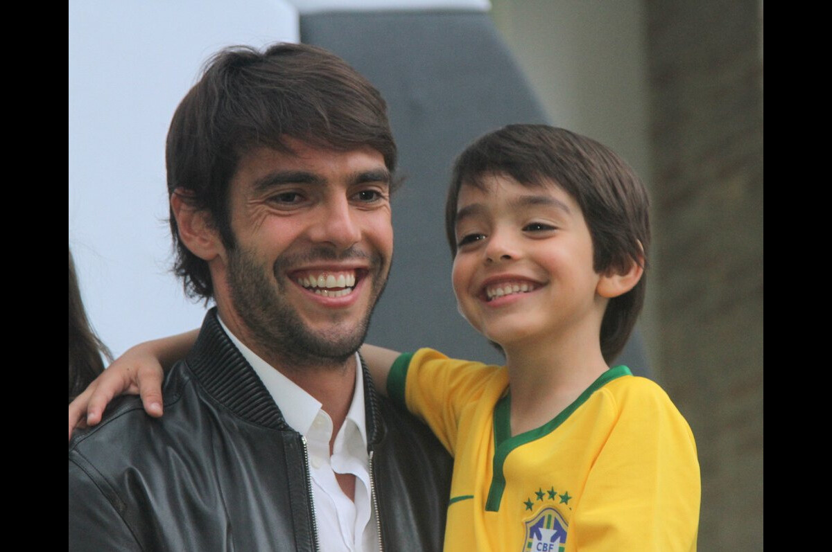 Foto O jogador Kaká é pai de Luca, de 5 anos. As semelhanças deixam claro sobre a influência da Foto O jogador Kaká é pai de Luca, de 5 anos. As semelhanças deixam claro sobre a influência da