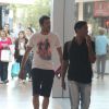 Julio Cesar foi ao shopping Village Mall, na Barra da Tijuca, Zona Oeste do Rio de Janeiro, nesta terça-feira, 9 de agosto de 2014