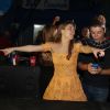 Carolina Dieckmann dançou muito funk na festa de 40 anos de Preta Gil, no Rio de Janeiro