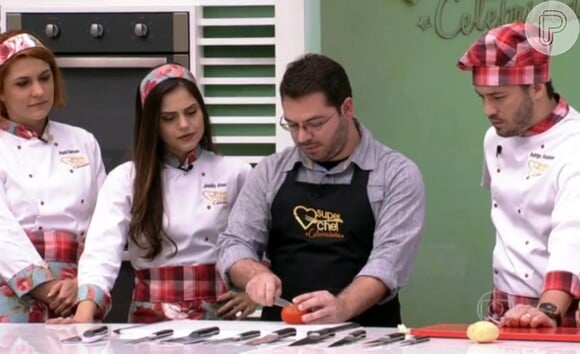 Os participantes do 'Super Chef Celebridades' aprenderam a usar corretamente facas e utensílios de cozinha