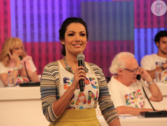 Patrícia Poeta foi uma das apresentadoras convidadas para comandar ao vivo o 'Mesão da Esperança' na noite deste sábado, 16 de agosto de 2014