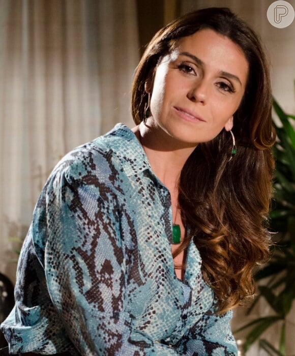 Cai a ficha de Helô (Giovanna Antonelli) em 'Salve Jorge' e a delegada se dá conta de que Morena (Nanda Costa) foi traficada; em 19 de fevereiro de 2013