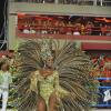 Cris Vianna estava lindíssima no posto de rainha de bateria da Imperatriz Leopoldinense no Carnaval 2013