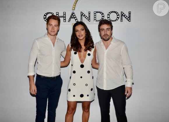 Mariana Rios prestigia homenagem ao piloto de fórmula 1 Fernando Alonso em São Paulo, nesta quarta-feira, 7 de novembro de 2018