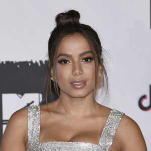 'Eu estou muito feliz com os resultados', declarou Anitta sobre trabalho no EP 'Solo'