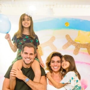 Giovanna Antonelli, casada com o diretor Leonardo Nogueira, é mãe das gêmeas Antônia e Sofia, de 8 anos, e de Pietro, de 13