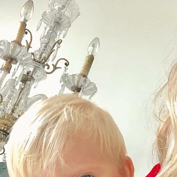 Karina Bacchi faz poupança com dinheiro ganho por Enrico com publicidade