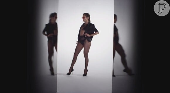 Jennifer Lopez sensualiza na nova versão do clipe 'Booty'
