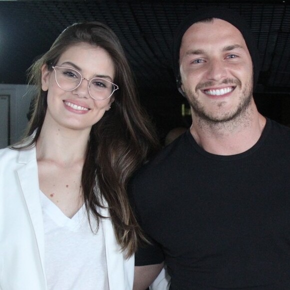 'Queremos, mas estamos trabalhando muito por enquanto', disse Camila Queiroz sobre filhos