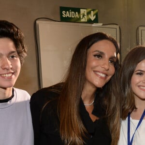 Ivete Sangalo posa com Maisa Silva e Nicholas Arashiro em  pocket show do projeto 'Live Experience', em sede do Google em São Paulo, na noite desta quarta-feira, 21 de novembro de 2018