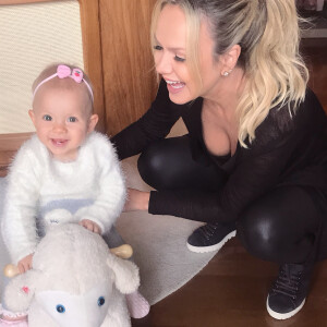 Mãe de Manuela, Eliana conta que a amamentação ajuda a manter o corpo em forma: 'Amamentação é perfeita! O metabolismo fica aceleradíssimo e também faço musculação'