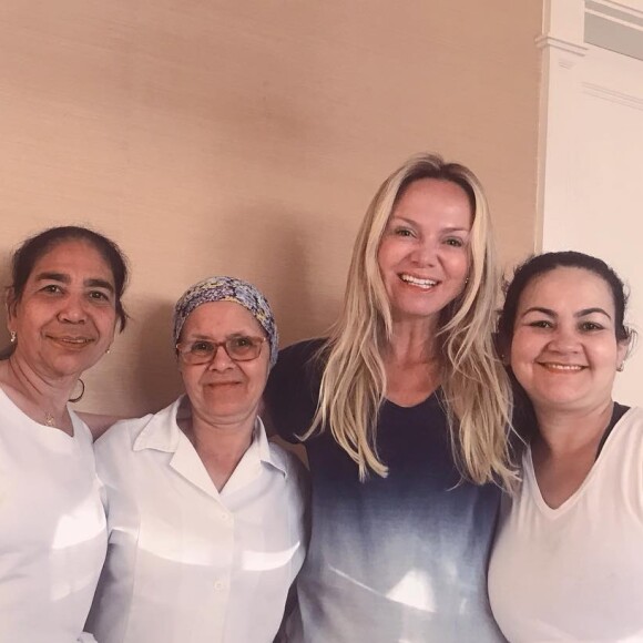 Eliana ganhou festa de suas funcionárias