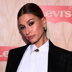 Hailey Bieber, noiva do cantor canadense, também figura a lista: ela está na 13ª posição