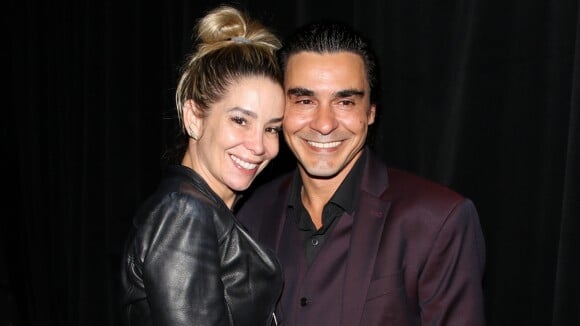 Danielle Winits e André Gonçalves comemoram 2 anos de casamento: 'Amo-te'