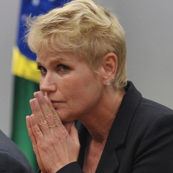 Xuxa desabafou em seu Instagram neste domingo, 25 de novembro de 2018, após sofrer um golpe da contratante que levou seu show até Fortaleza