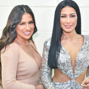 Simone fez a irmã, Simaria, pagar a conta em um restaurante