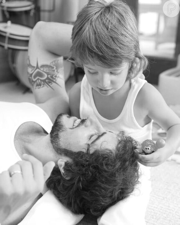 Marcos Mion publicou no Instagram uma foto do filho Romeo pequeno