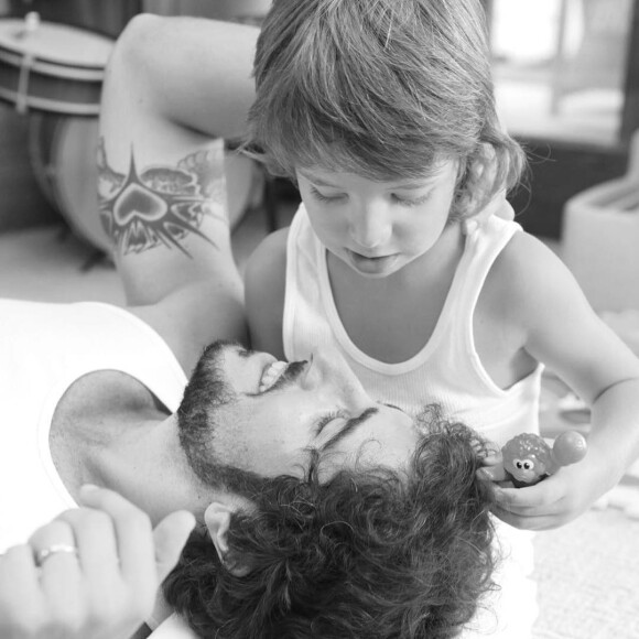 Marcos Mion publicou no Instagram uma foto do filho Romeo pequeno