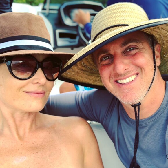 Luciano Huck homenageia Angélica em aniversário de 45 anos da mulher, em 30 de novembro de 2018
