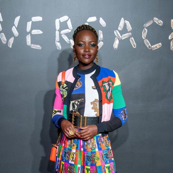 Lupita apostou também no mix de estampas