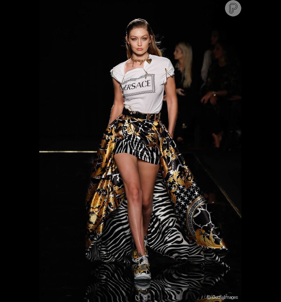 versace roupa feminina