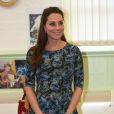 Peças florais e soltinhas foram apostas de Kate Middleton na gravidez