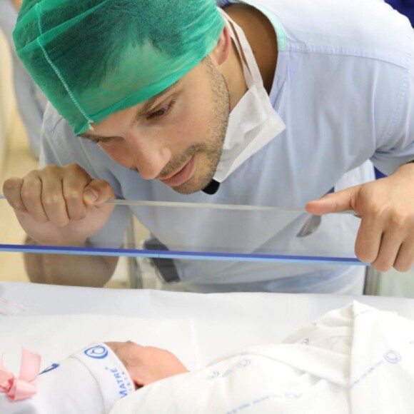 Segundo observaram os fãs, as orelhinhas de Zoe são iguais as do pai, Duda Nagle