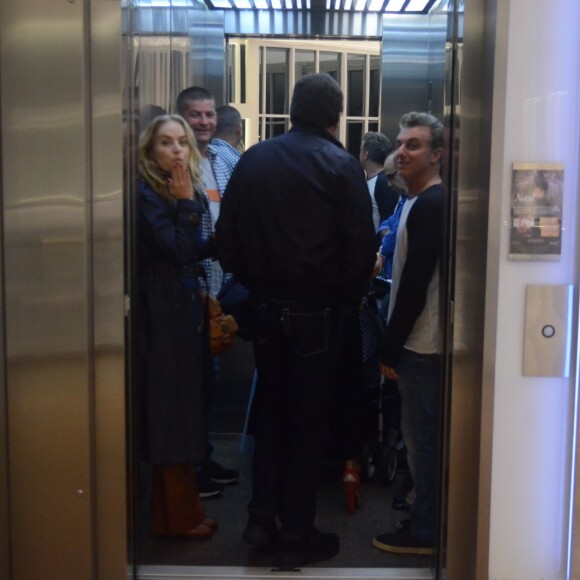 Angélica jogou beijos para as câmeras