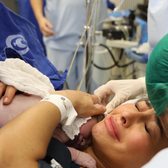 Sabrina Sato está curtindo todos os momentos ao lado da filha, Zoe