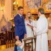 'Deus é maravilhoso... preparou tudo mais especial do que sonhei a vida toda', escreveu Karina Bacchi ao mostrar as fotos do casamento no religioso