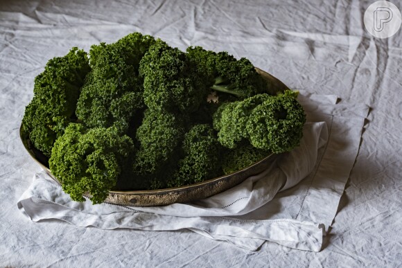Os vegetais detox como o brócolis e a couve são ótimas opções para o dia 25, porque ambos tem função antioxidante