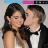 Justin Bieber confirma que reatou namoro com Selena Gomez em depoimento na justiça