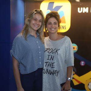 Fernanda Gentil e Priscila Montandon curtem show de Sandy, no Rio de Janeiro, em 22 de dezembro de 2018