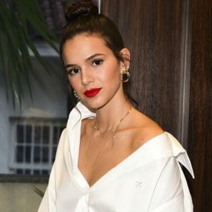 Bruna Marquezine comemorou o Natal em sua nova mansão no Rio de Janeiro