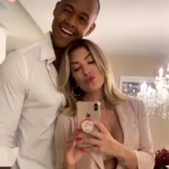 Lorena Improta e Leo Santana retomam noivado