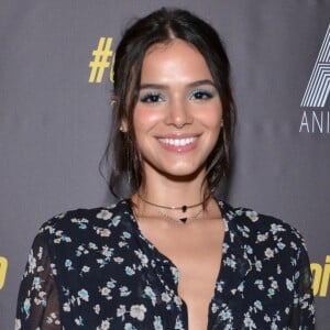 'Eu cresci numa realidade muito diferente da que vivo hoje. Não sou essa menina alienada que querem pintar', disse Bruna Marquezine