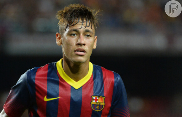 O craque Neymar defende a camisa do Barcelona