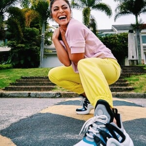 Na moda! O chunky sneaker também já foi usado pela atriz Juliana Paes