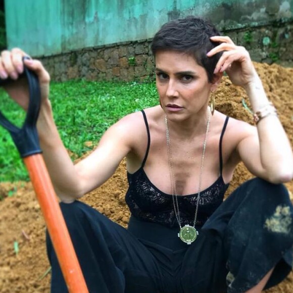 Deborah Secco está de folga da TV desde o final da novela 'Segundo Sol'