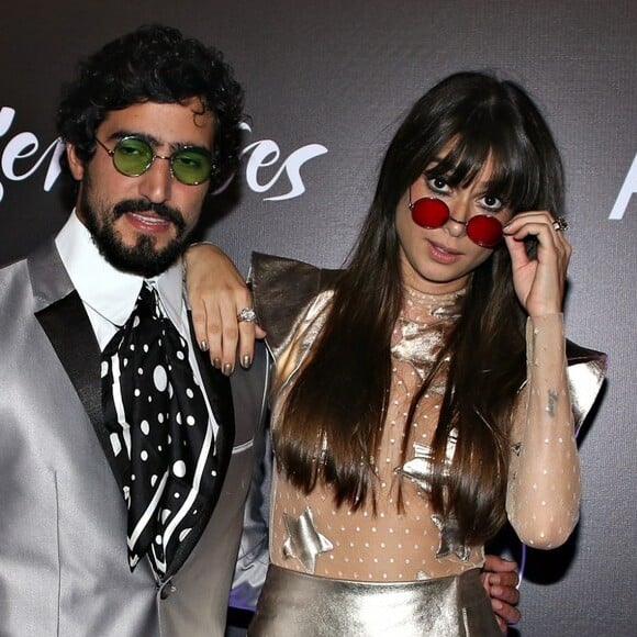 Thaila Ayala e Renato Góes ficaram noivos na hora da virada, na terça-feira, 1º de janeiro de 2019