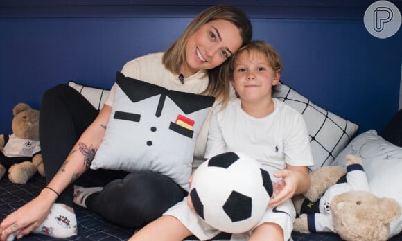 Carol Dantas presenteou o filho, Davi Lucca, com quarto com tema futebol