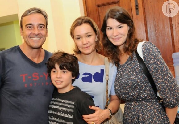 Julia Lemmertz ainda é mãe de Luiza, de 26 anos, fruto de seu relacionamento com o produtor Álvaro Osório