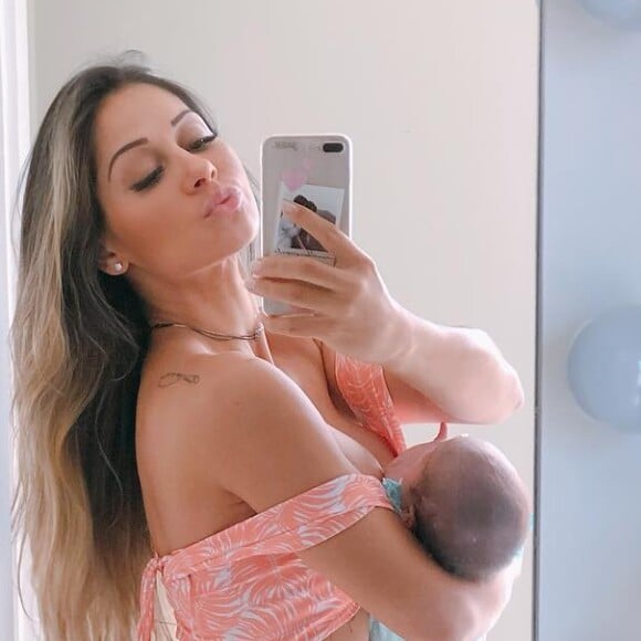 Mayra Cardi surpreendeu até Arthur Aguiar ao aparecer com o corpo em forma menos de um mês após dar à luz