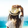 Beleza de verão: chapéus ajudam a proteger os cabelos do sol