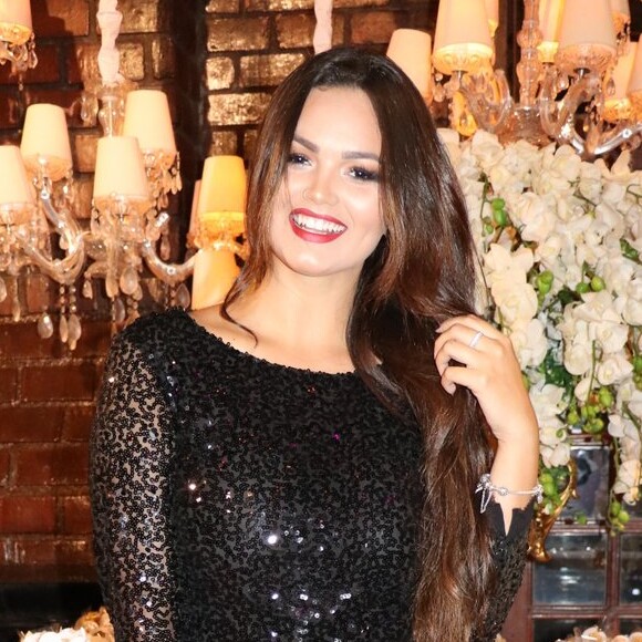 Filha de Kelly Key, Suzanna Freitas assume botox aos 18 anos