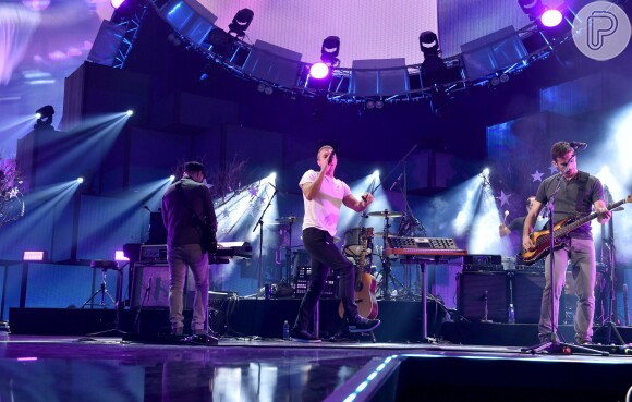 Coldplay faz show no iHeart Radio Music Festival