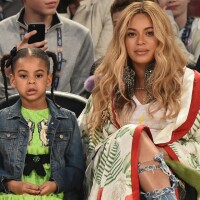 Beyoncé compara foto dela na infância e de Blue Ivy e agita web: 'Iguais'