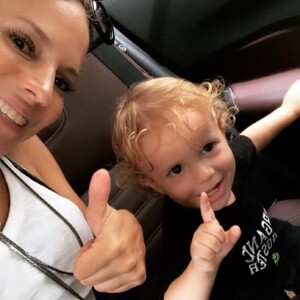 Maíra Charken ameniza acidente do filho na escolha: 'acidentes acontecem, eu sei e por mais que vigiamos e que tenham pessoas cuidando, algo sempre pode sair do controle'