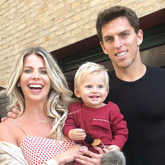 Karina Bacchi entregou cumplicidade de Amaury Nunes com o filho, Enrico: 'Dá chocolate escondido da mamãe'